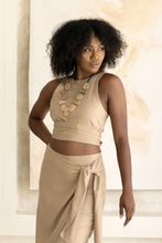 Load image into Gallery viewer, Zanadu Top - Rayon Herringbone/Tan