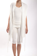 Load image into Gallery viewer, Flow Vest Long/Bamboo Spandex Natural
