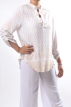 Load image into Gallery viewer, Lily Shirt/India Tan White
