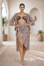 Muat gambar ke penampil Galeri, Yara Wrap/Sun Leopard/Viscose Satin
