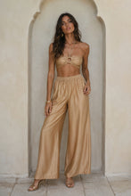 Load image into Gallery viewer, Fiesta bandeau &amp; Diva Pants / Gold
