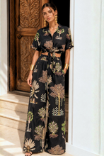 Load image into Gallery viewer, Ana Crop Tie Shirt / Troppo Cotton / Black RP 735,000
