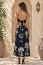 Muat gambar ke penampil Galeri, Dina Skirt / Black / Troppo Cotton Rp 590.000
