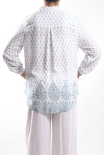Load image into Gallery viewer, Lily Shirt/India Teal White
